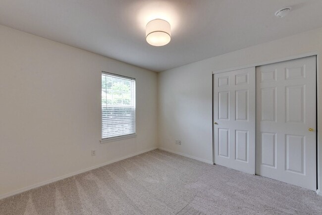 Building Photo - 1125 Arbor Creek Dr