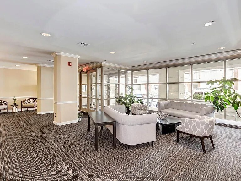 Building Photo - 1200 Braddock Pl