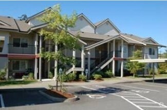 Building Photo - Creekside Villas 516