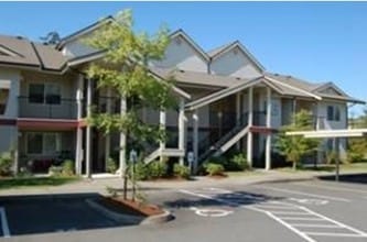 Building Photo - Creekside Villas 516