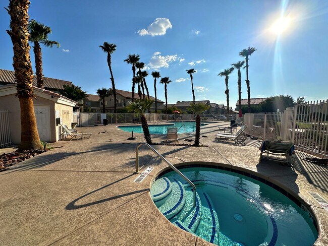 Building Photo - 1 WEEK FREE RENT!! 3 BEDROOM TOWNHOME WITH YARD + 2 CAR GARAGE IN GATED HENDERSON COMMUNITY