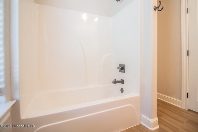 Building Photo - 2534 137th St
