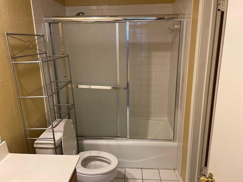 Bathroom 1 - 2409 Leon St