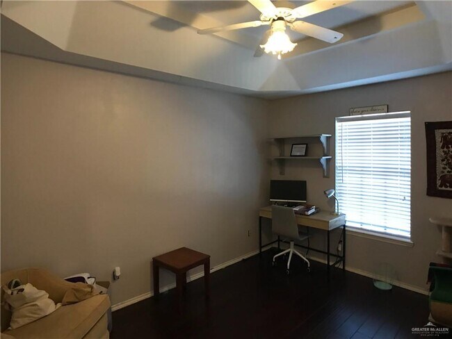 Building Photo - 3301 Mynah Ave