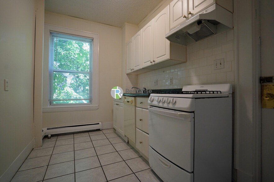 Building Photo - 1 Ashford Ct