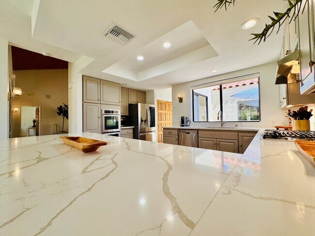Building Photo - 49435 Ave Club La Quinta