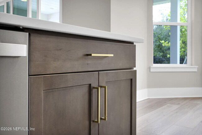 Building Photo - 202 Sutton Dr