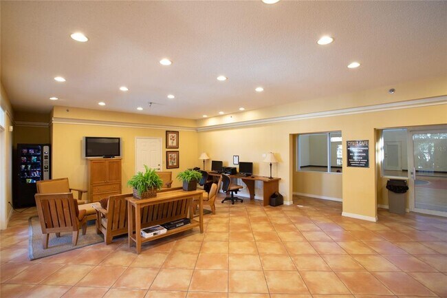 Building Photo - 2400 Feather Sound Dr