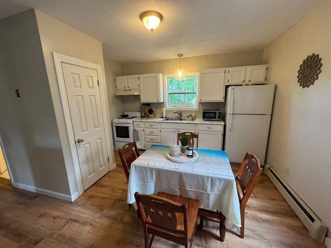 Building Photo - Winter Rental - Furnished 2 Bedroom Rental...