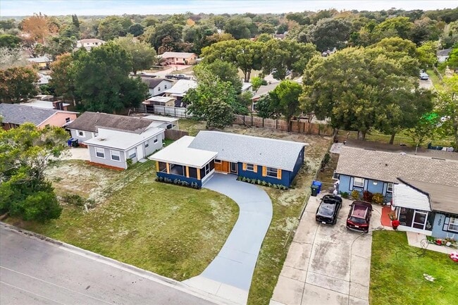 Building Photo - 1514 Lady Ave