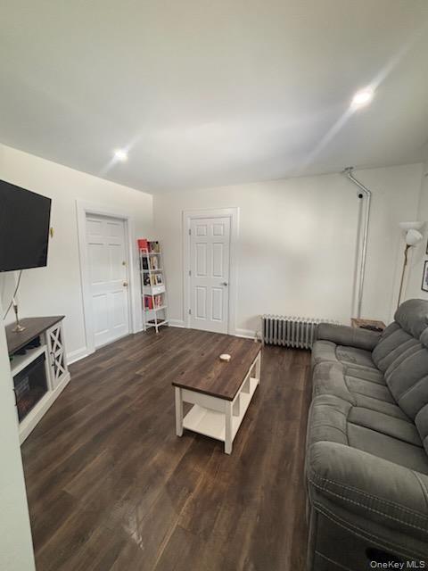 Building Photo - 44 Henry St