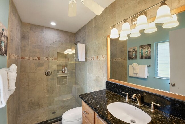 Building Photo - 78-7030 Alii Dr, Apt 312,