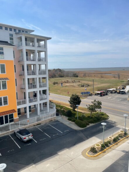 Primary Photo - 3700 Sandpiper Rd