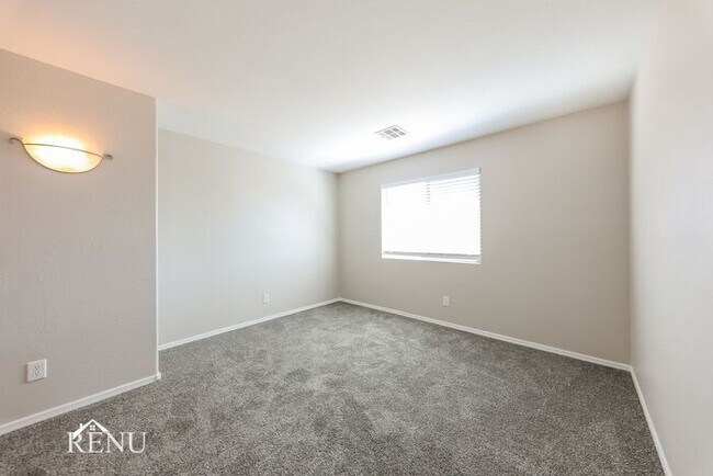 Building Photo - 16219 N 153rd Ave