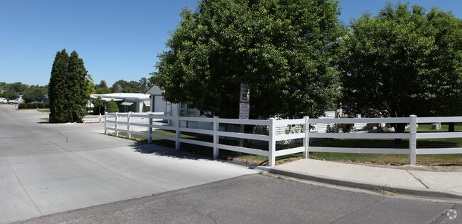 Building Photo - Magic Valley Mobile Home Estates