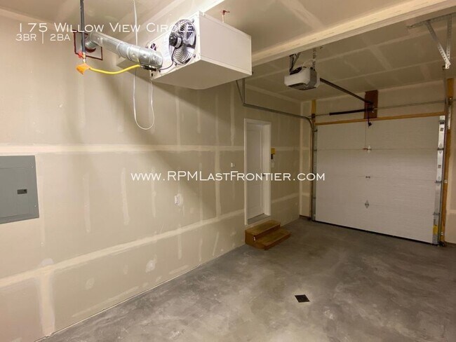 Building Photo - 175 Willow View Cir