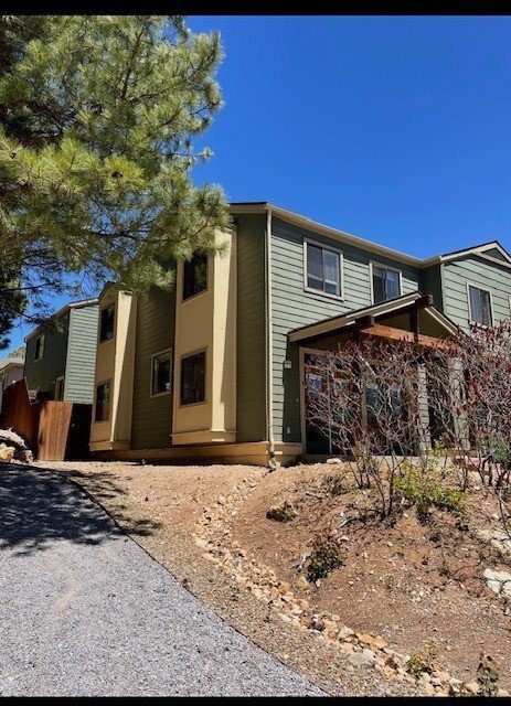 Building Photo - 1379 E Scarlet Dr