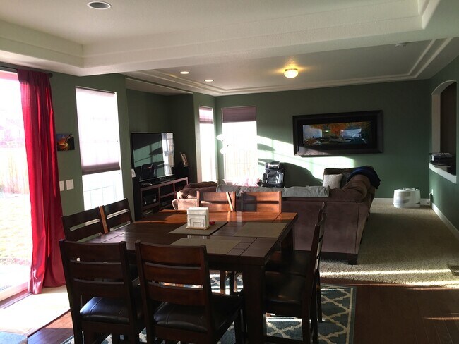 Building Photo - Parade of Homes Winner – Upgraded 4BD/3BA ...