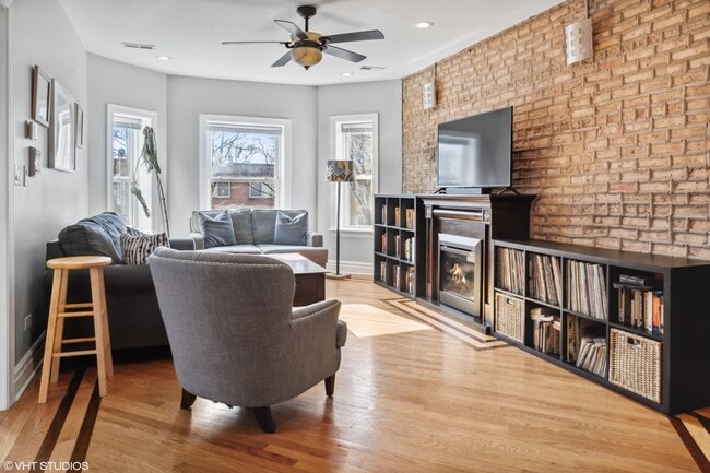 Building Photo - 6301 N Richmond St