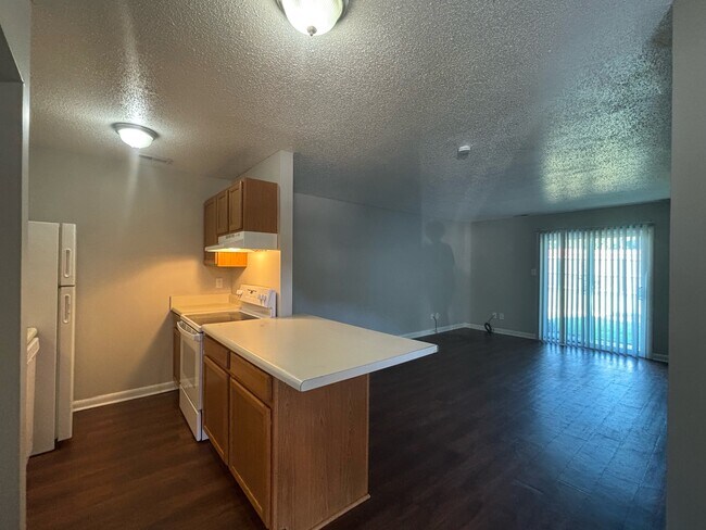 Building Photo - 6403 Starbrook Dr