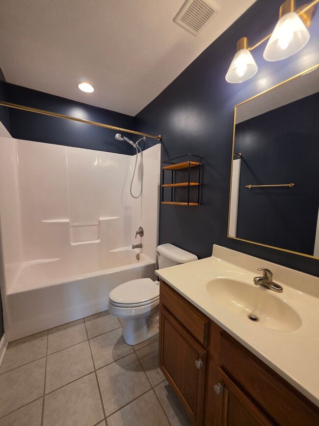Building Photo - 205 Woodberry Pl