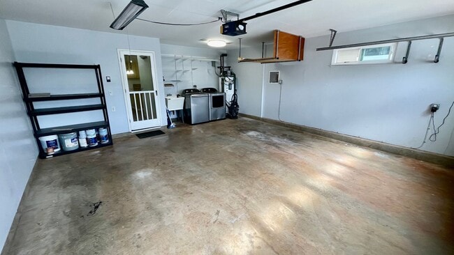 Building Photo - Single Family Home in Royale Kunia Available the end of July!