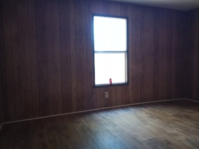 Building Photo - 1887 Boyd Rd