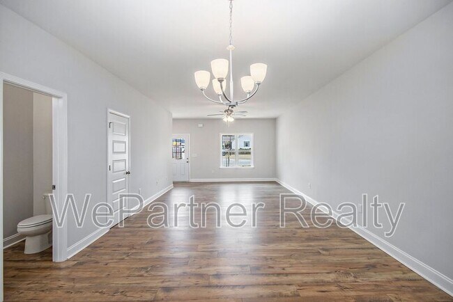 Building Photo - 124 Crest Pointe S