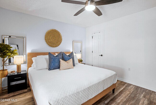 Building Photo - 12120 Desert Quail Ave