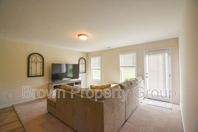 Building Photo - 5967 Gator Wy