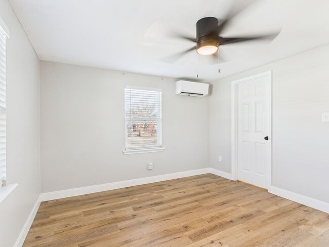 Building Photo - 3412 NE 16th Ave