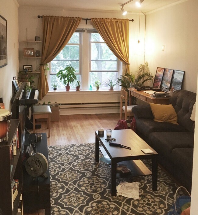 Building Photo - 2147 N Fremont St