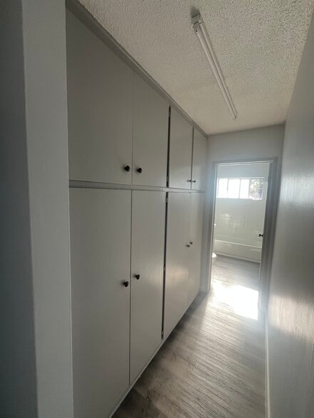 Building Photo - 2500, 2506 E Spaulding Ave.