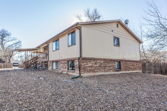 Building Photo - 1244 Maple St
