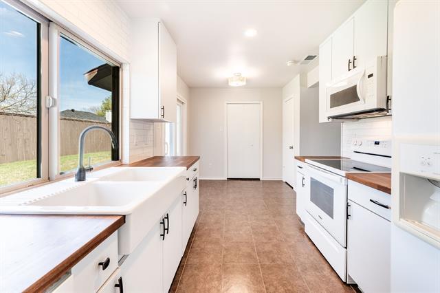 Building Photo - 149 Brockway Dr