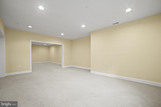 Building Photo - 5709 Wilson Ln