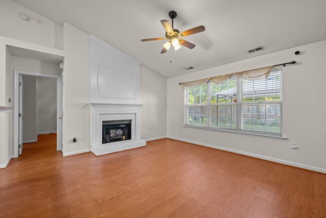 Building Photo - Charming 3-Bedroom Brick Ranch in Raleigh ...