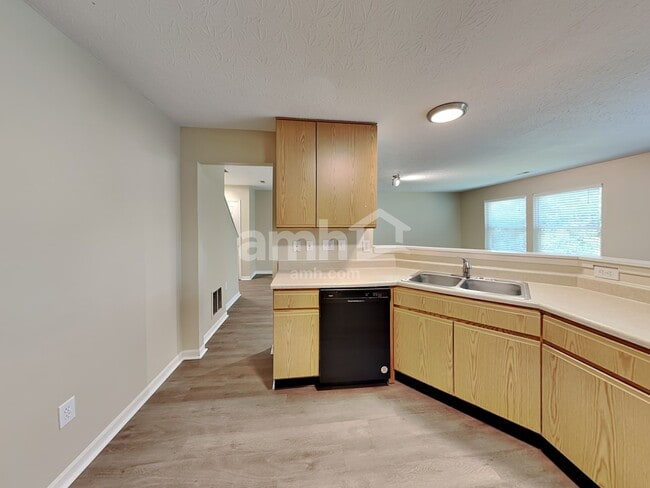 Building Photo - 2550 Allegro Ln