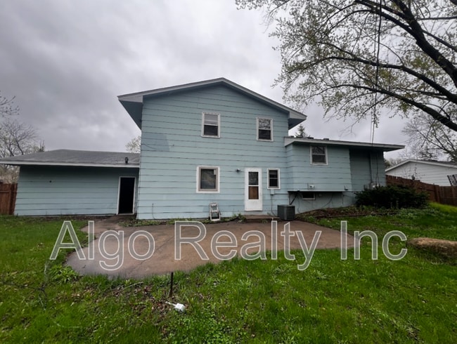 Building Photo - 7725 Tessman Dr