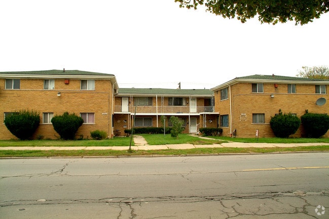 Building Photo - 14900 Tireman St