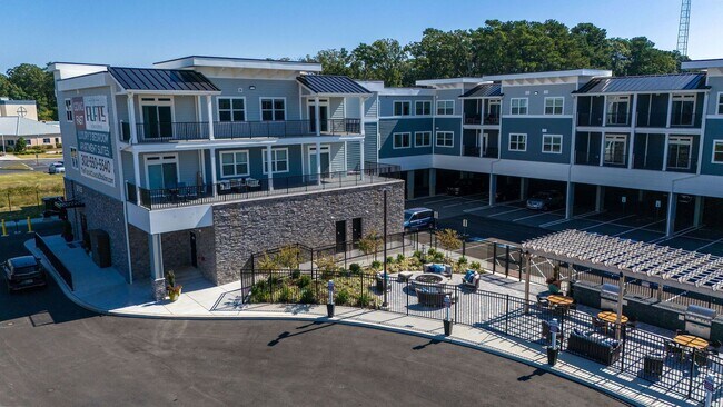 Primary Photo - The Flats at Coastal Station