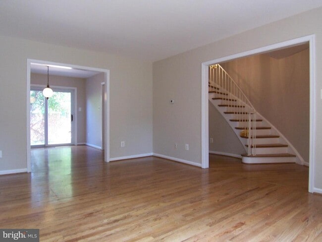 Building Photo - 8502 Lakinhurst Ln