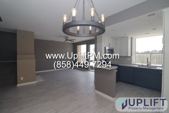 Building Photo - 1337 Serena Cir