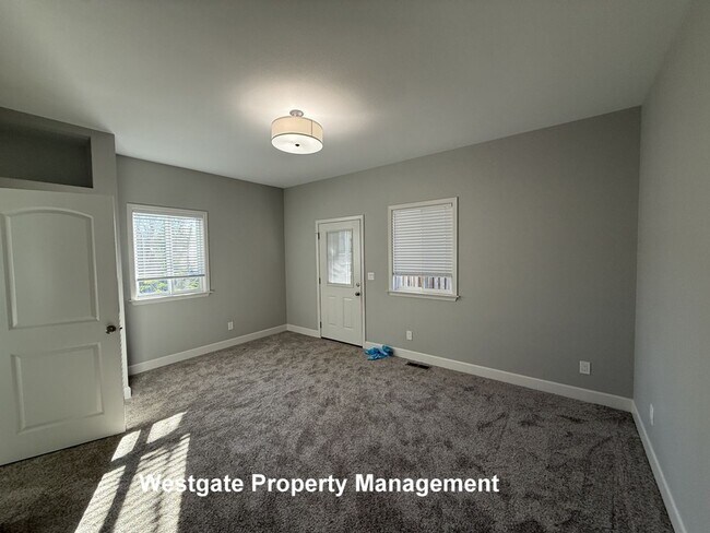 Building Photo - 2249 Bodega Ave