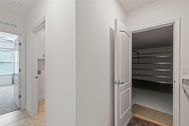 Building Photo - 73 Fairbank Ln