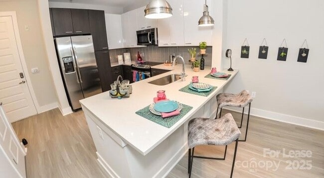 Building Photo - 606 Nc Music Factory Boulevard