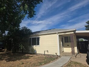 Building Photo - 1354 S Shoshone St