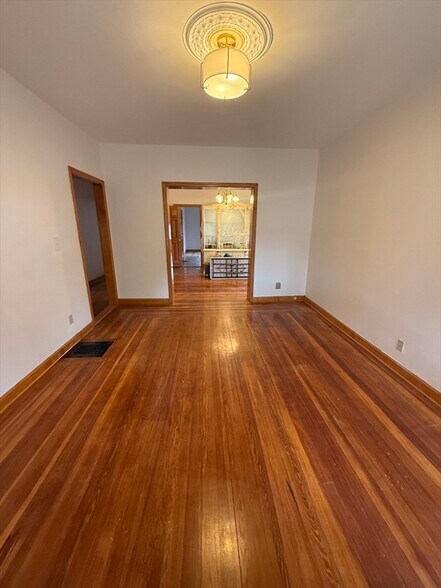 Building Photo - 44 Colberg Ave