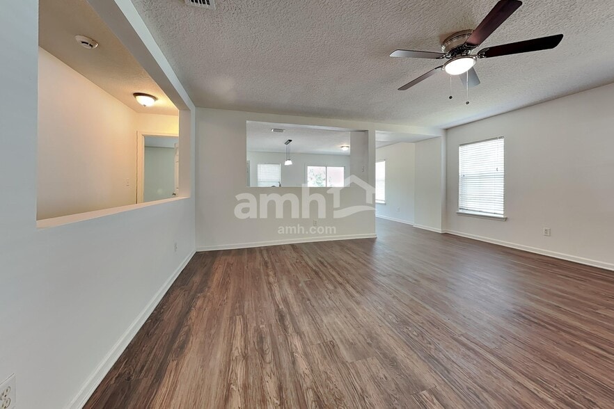 Building Photo - 76251 Long Pond Loop