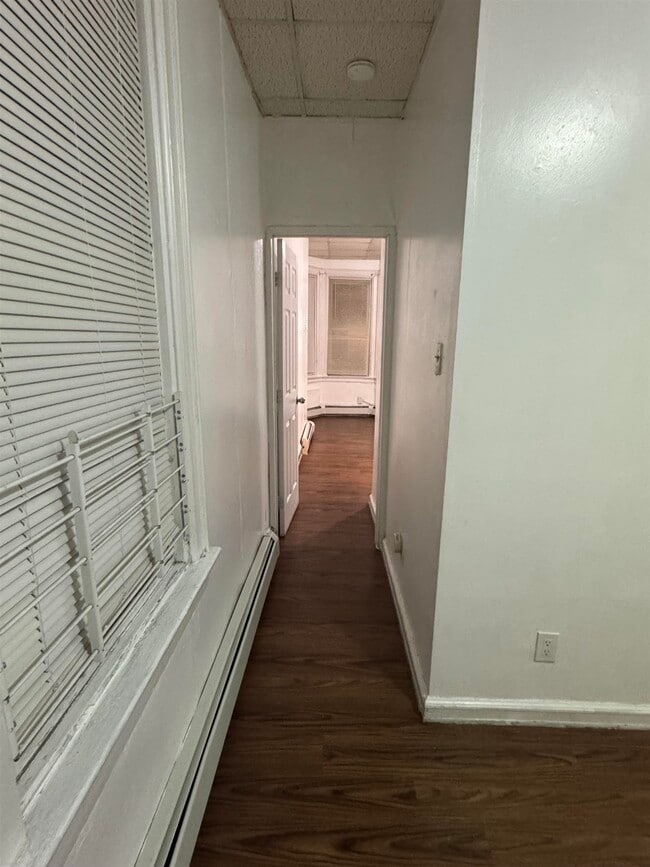 Building Photo - 1604 Central Ave